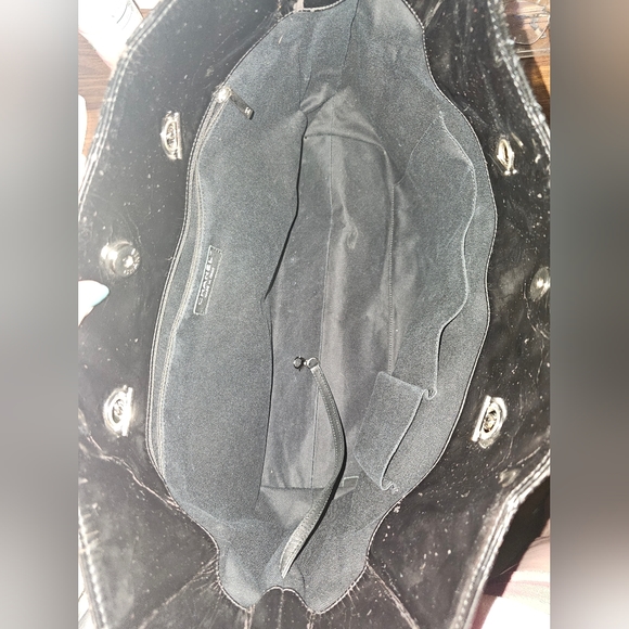 Chanel Large Tote - Picture 12 of 16